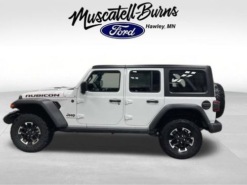 Used 2025 Jeep Wrangler Unlimited Rubicon AWD/4WD image 4