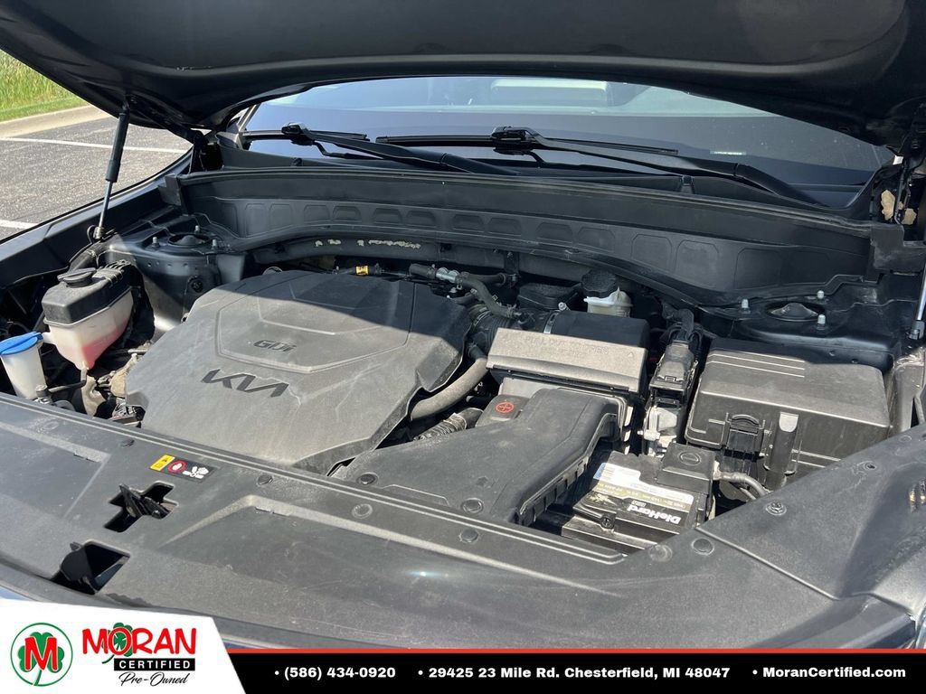 Used 2022 Kia Telluride SX w/ Towing Package FWD image 11