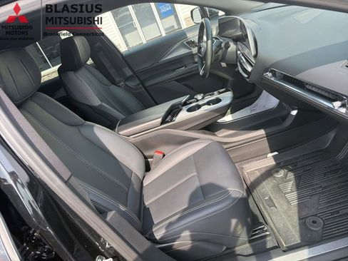 Used 2024 Cadillac Lyriq Tech AWD/4WD image 41