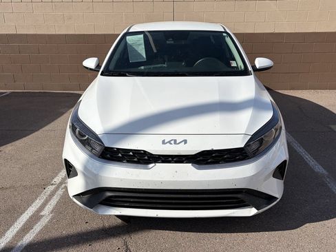 Used 2024 Kia Forte LXS FWD image 3