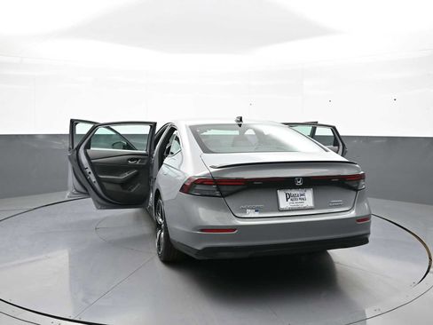 Used 2024 Honda Accord Sport image 33
