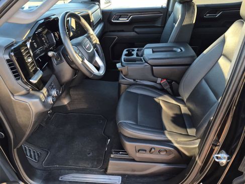 Certified 2025 GMC Sierra 1500 SLT image 10