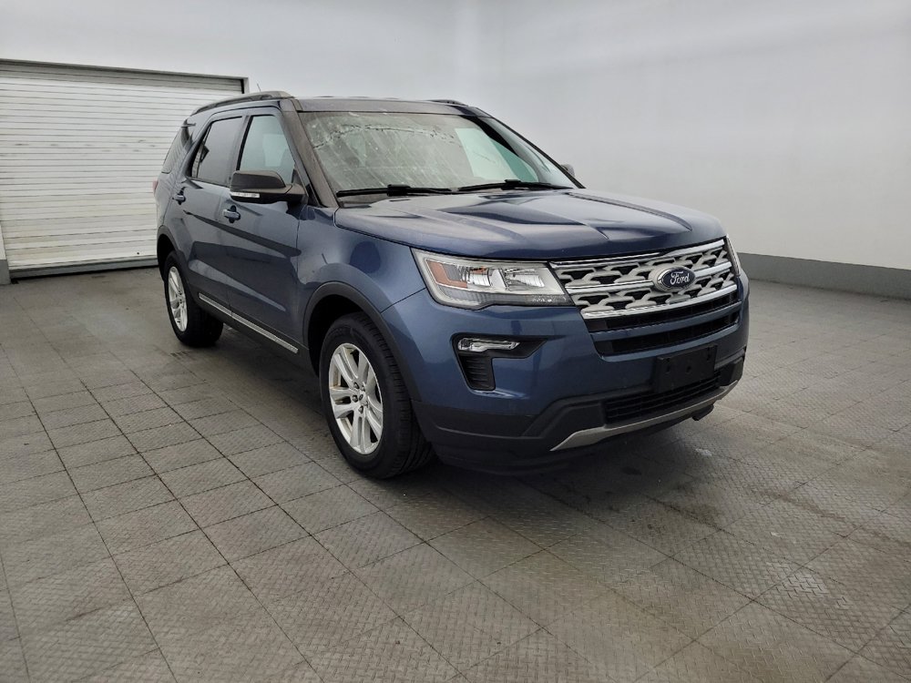 Used 2019 Ford Explorer XLT w/ Equipment Group 202A AWD/4WD image 13