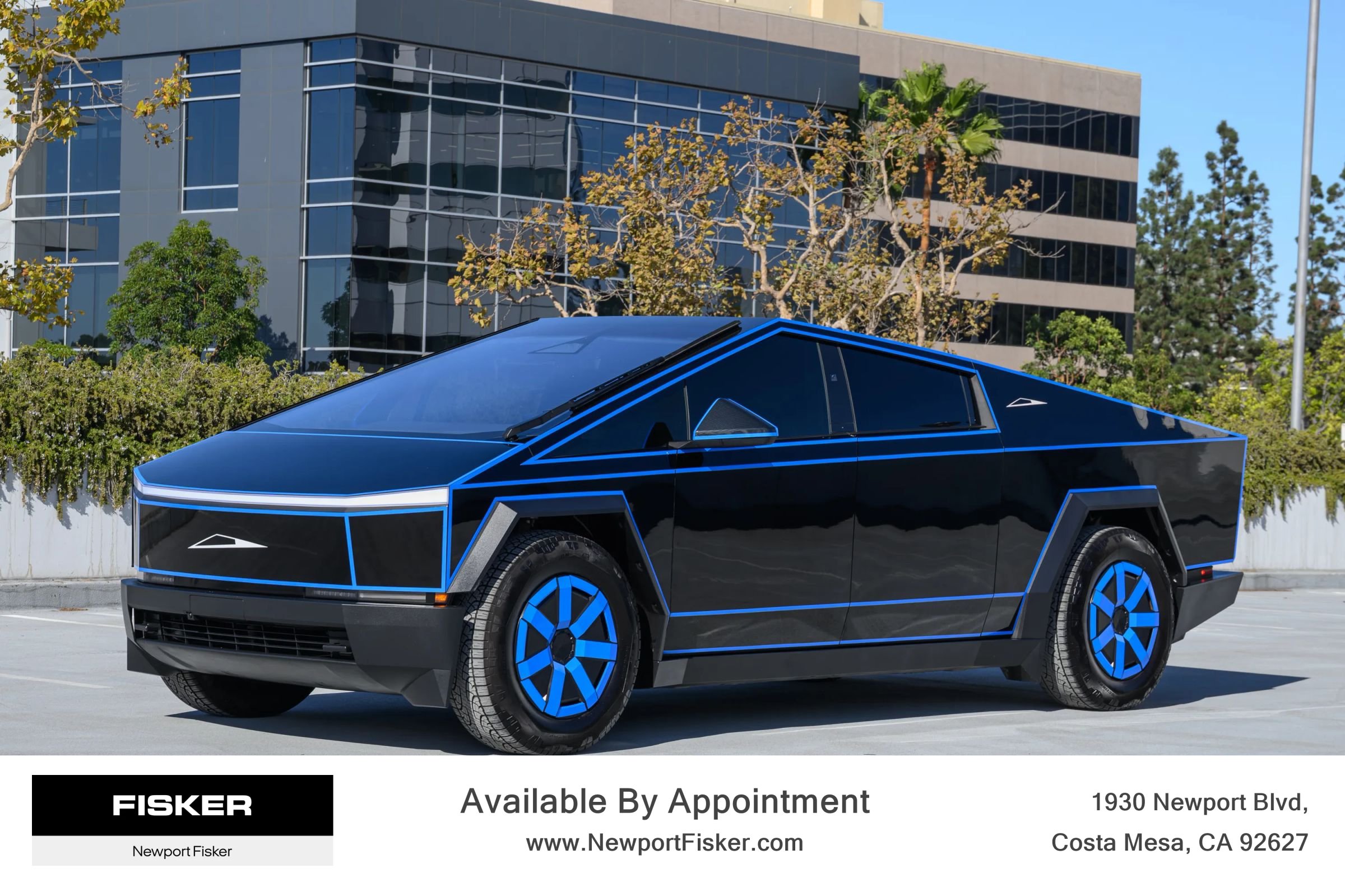 Used 2024 Tesla Cybertruck AWD Crew Cab image 3