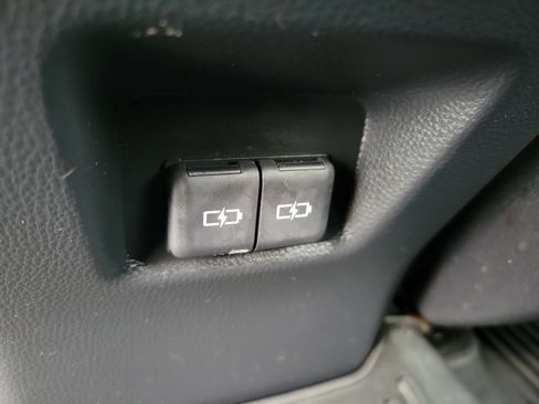 Used 2023 Toyota RAV4 XSE AWD/4WD image 12