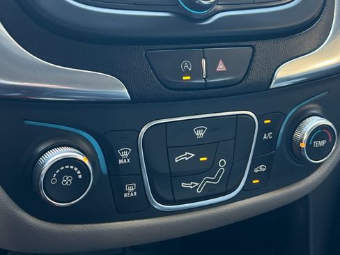 Used 2022 Chevrolet Equinox LT FWD image 21