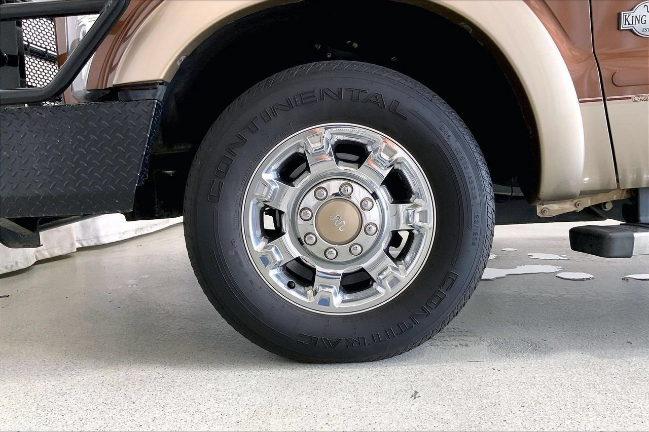 Used 2012 Ford F250 King Ranch w/ King Ranch w/Chrome Pkg RWD image 6