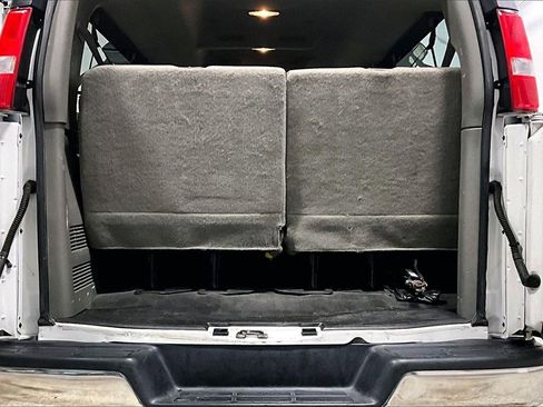 Used 2020 Chevrolet Express 3500 LT w/ LT Preferred Equipment Group image 7