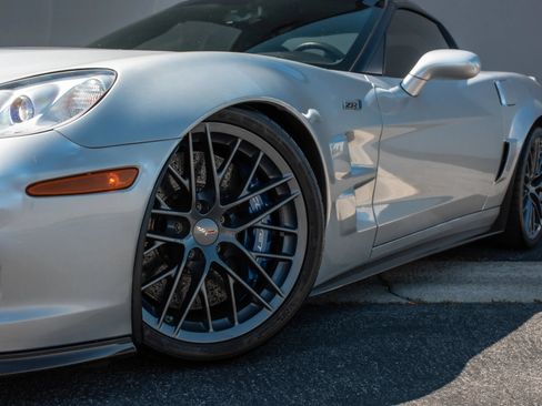 Used 2011 Chevrolet Corvette ZR1 w/ Preferred Equipment Group RWD image 31