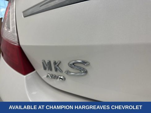 Used 2015 Lincoln MKS AWD w/ Equipment Group 101A image 40