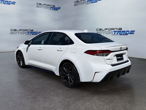 Used 2023 Toyota Corolla SE w/ Carpet Mat Package (TMS) FWD image 7