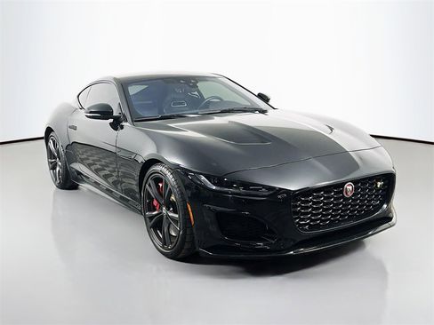 Used 2023 Jaguar F-TYPE R image 3