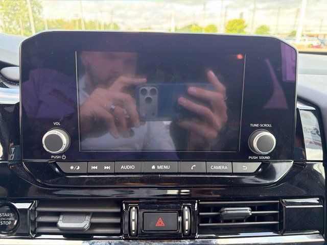 Used 2025 Nissan Pathfinder Rock Creek AWD/4WD image 24