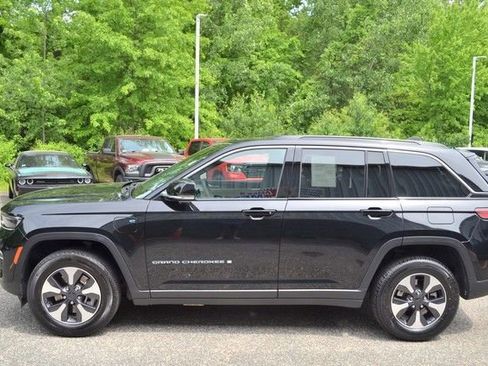 Used 2024 Jeep Grand Cherokee Limited 4xe AWD/4WD image 5