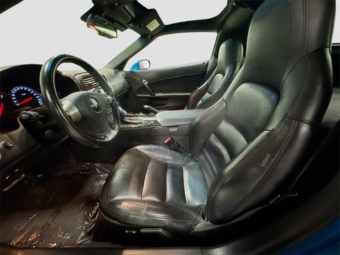 Used 2011 Chevrolet Corvette Coupe w/ 1LT image 20