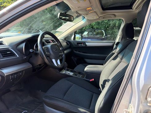 Used 2016 Subaru Outback 2.5i Premium AWD/4WD image 5