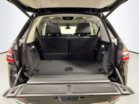 Used 2024 BMW X7 xDrive40i w/ Premium Package AWD/4WD image 28