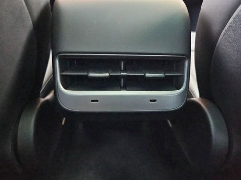 Used 2022 Tesla Model 3 image 57