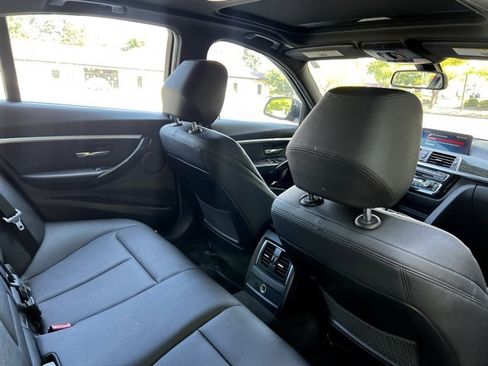 Used 2018 BMW 330i xDrive Sedan image 21