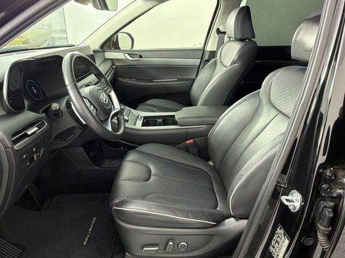 Used 2024 Hyundai Palisade SEL w/ Premium Package FWD image 5