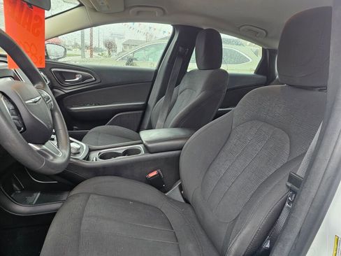 Used 2016 Chrysler 200 LX image 25