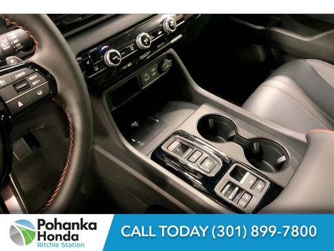 New 2025 Honda Pilot TrailSport image 9