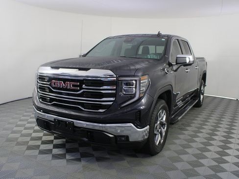 Used 2024 GMC Sierra 1500 SLT w/ SLT Premium Plus Package image 26