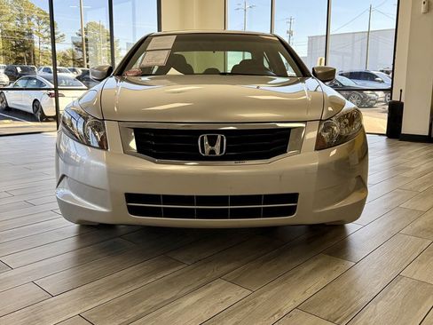 Used 2010 Honda Accord LX image 2