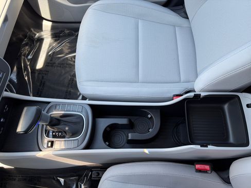 Certified 2025 Hyundai Kona SEL AWD/4WD image 15