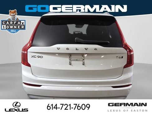 Used 2022 Volvo XC90 T6 Momentum w/ Climate Package AWD/4WD image 10