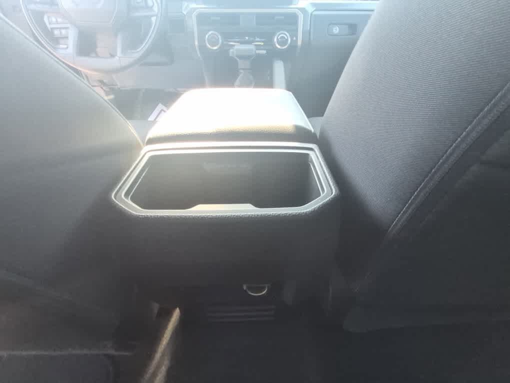 Used 2025 Toyota Tacoma SR5 AWD/4WD image 27