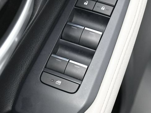Certified 2024 Toyota Grand Highlander AWD image 13