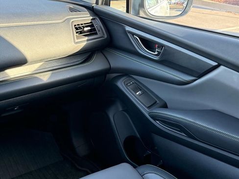 Used 2024 Subaru Ascent Onyx Edition image 11