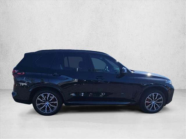 Used 2026 BMW X5 sDrive40i w/ M Sport Package RWD image 4