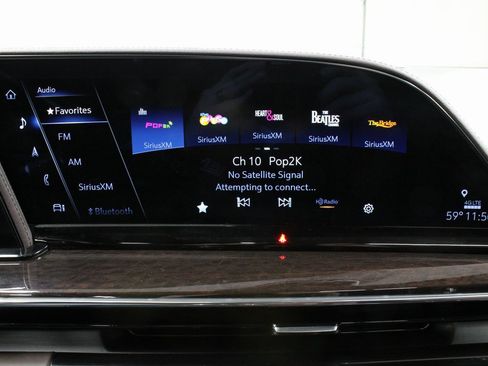 Used 2023 Cadillac Escalade Premium Luxury Platinum image 34