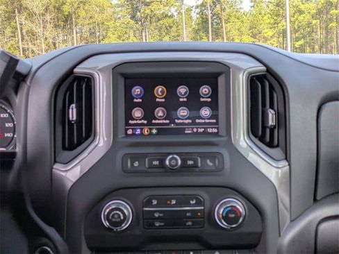 Used 2024 Chevrolet Silverado 2500 Custom w/ Custom Value Package image 16