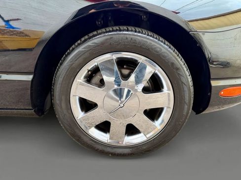 Used 2003 Ford Thunderbird Deluxe image 20