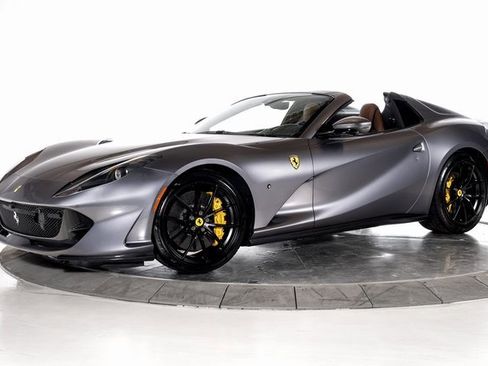 Certified 2021 Ferrari 812 GTS image 1