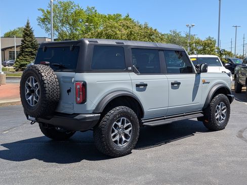 Used 2022 Ford Bronco Badlands AWD/4WD image 8