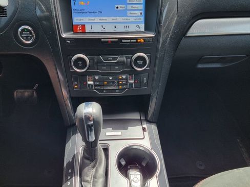 Used 2019 Ford Explorer XLT w/ Equipment Group 202A image 16