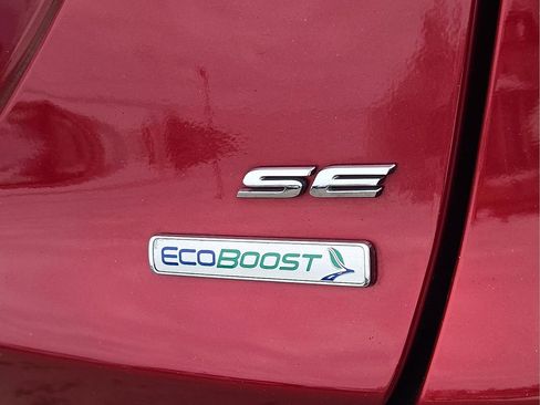 Used 2014 Ford Fusion SE w/ Equipment Group 202A image 30