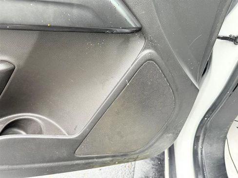 Used 2020 Chevrolet Colorado W/T image 33