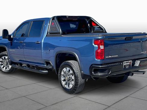 Used 2025 Chevrolet Silverado 2500 Custom w/ Custom Convenience Package image 12