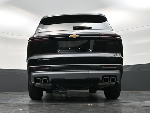 Used 2025 Chevrolet Traverse LT FWD image 22