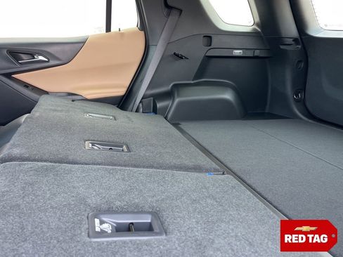 New 2026 Chevrolet Equinox ACTIV w/ Convenience Package III image 30