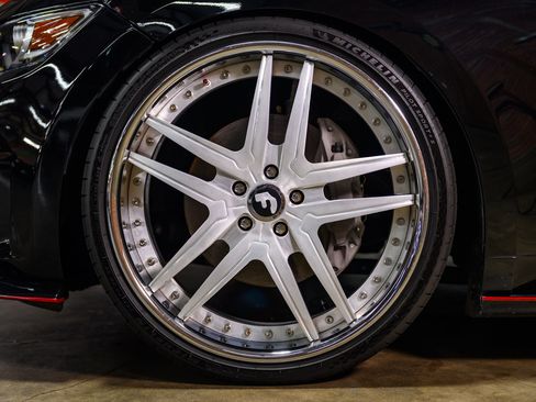 Used 2016 Ford Mustang GT image 15