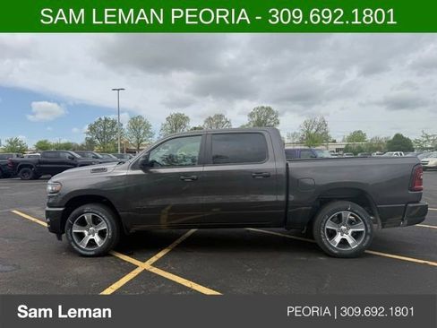 New 2026 RAM 1500 Express AWD/4WD image 4