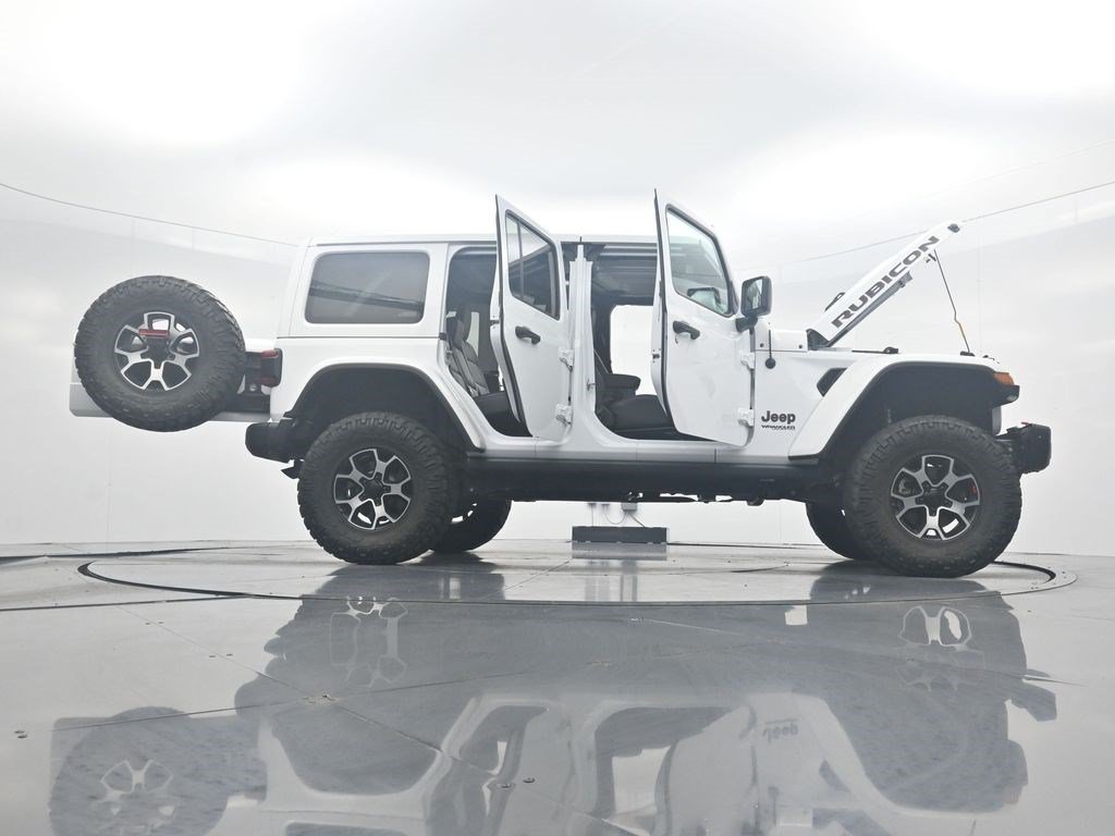 Used 2021 Jeep Wrangler Unlimited Rubicon w/ Dual Top Group AWD/4WD image 37