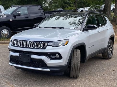 New 2026 Jeep Compass Limited AWD/4WD image 33