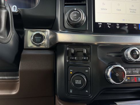 New 2025 Ford F350 King Ranch w/ Chrome Package image 53